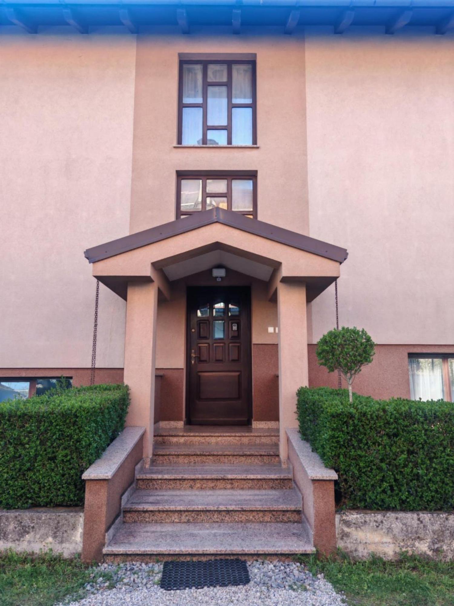 Apartman Kristian Zagreb Airport Velika Gorica Exterior foto