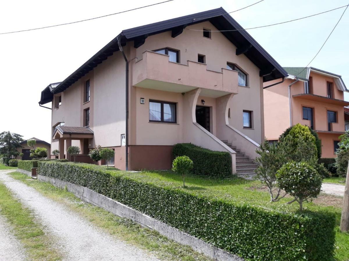 Apartman Kristian Zagreb Airport Velika Gorica Exterior foto